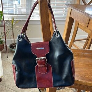 La Philipe Black/Brown leather shoulder Bag with Sophisticated Design-EUC/SFH